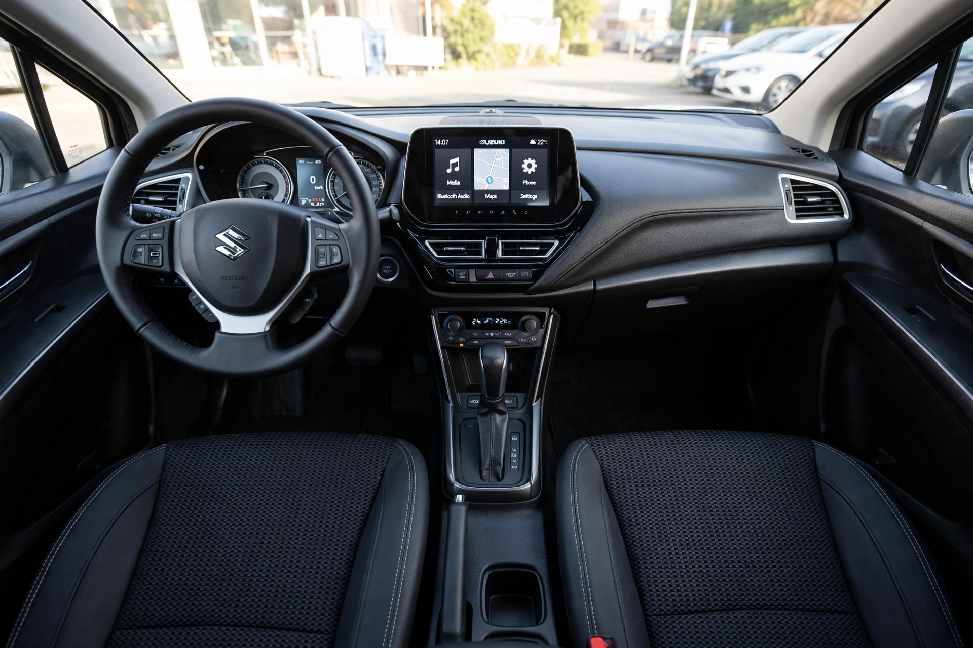 Interior oficial del Suzuki S-Cross 1.4T Mild Hybrid