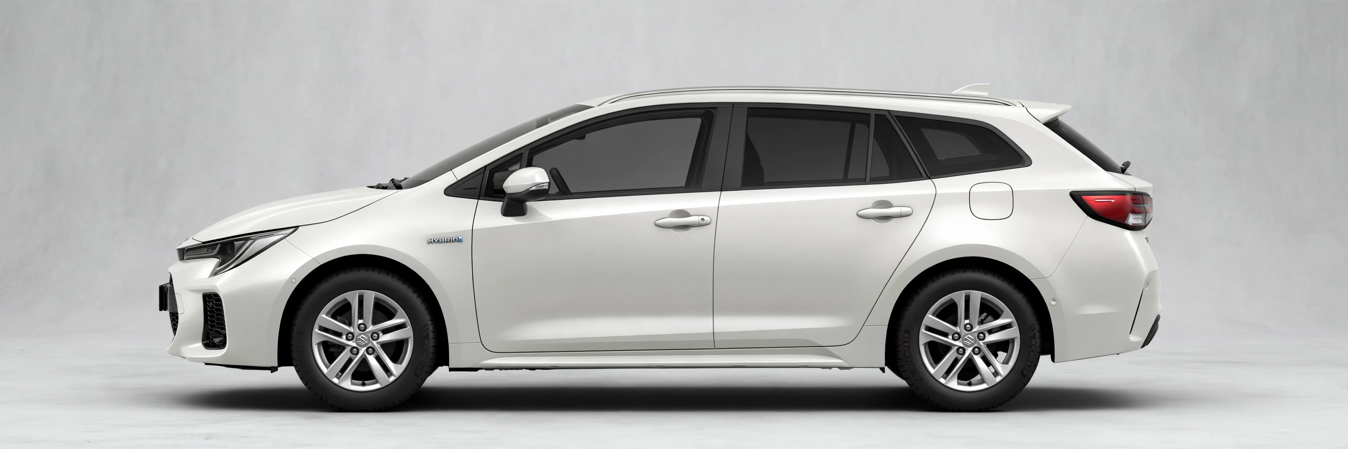 Suzuki Swace Hybrid, perfil lateral