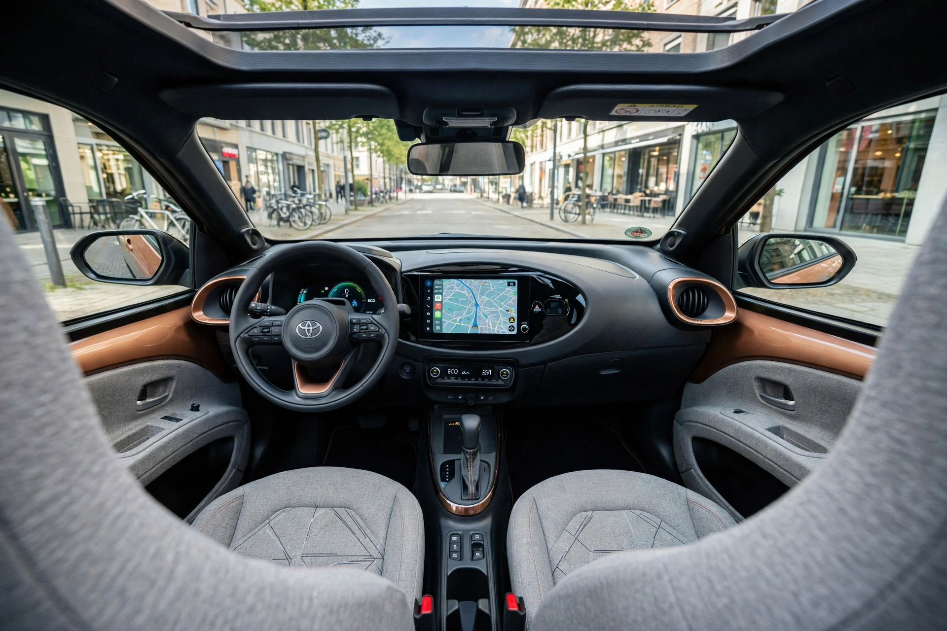 Interior oficial del Toyota Aygo X