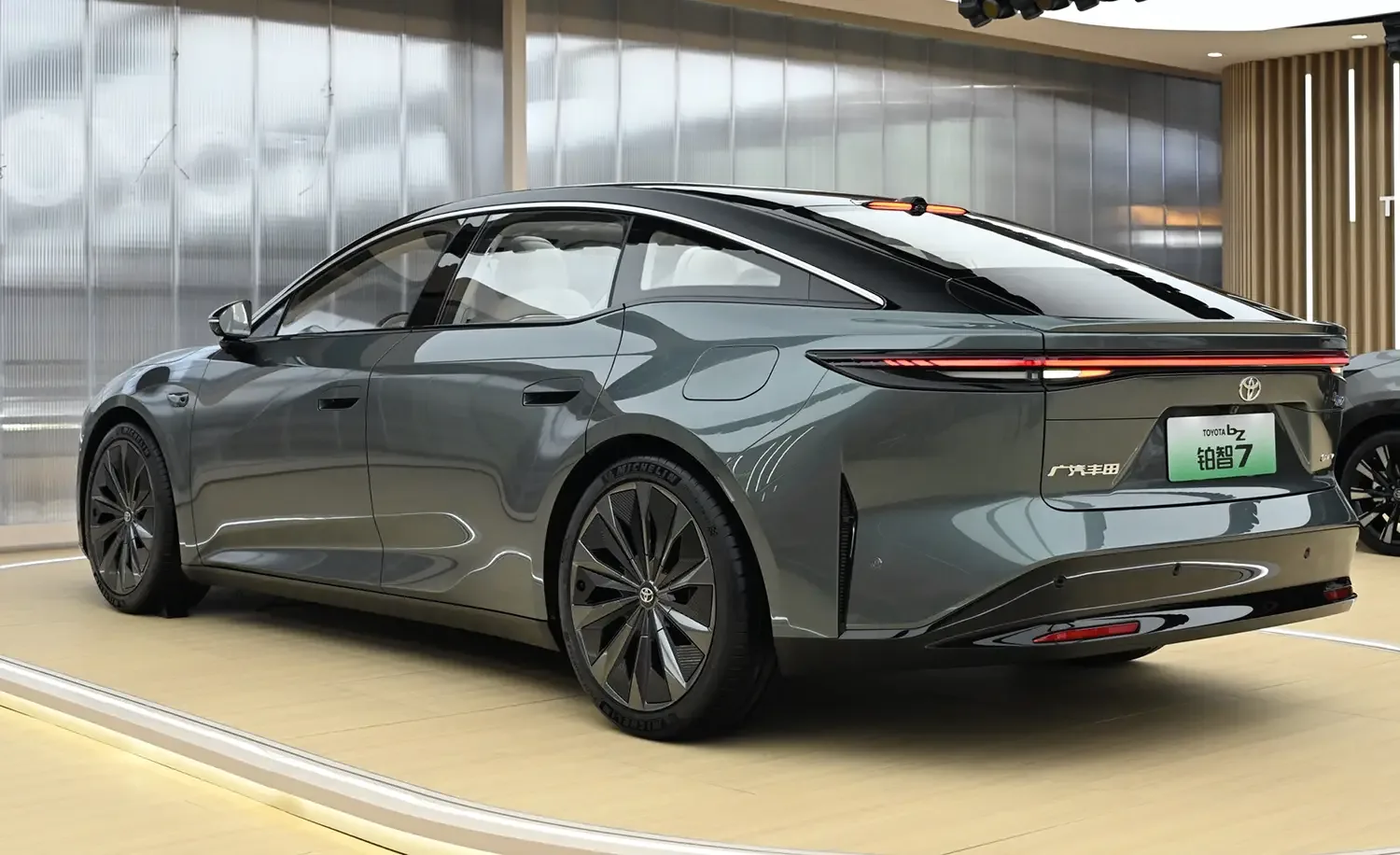 Toyota bZ7, detalle del diseño