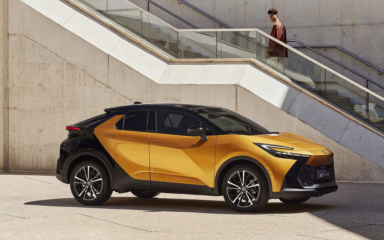 Toyota C-HR 140H