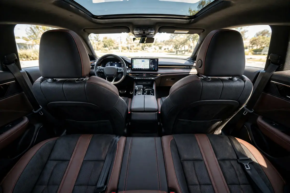 Interior oficial del Toyota C-HR 200H Advance