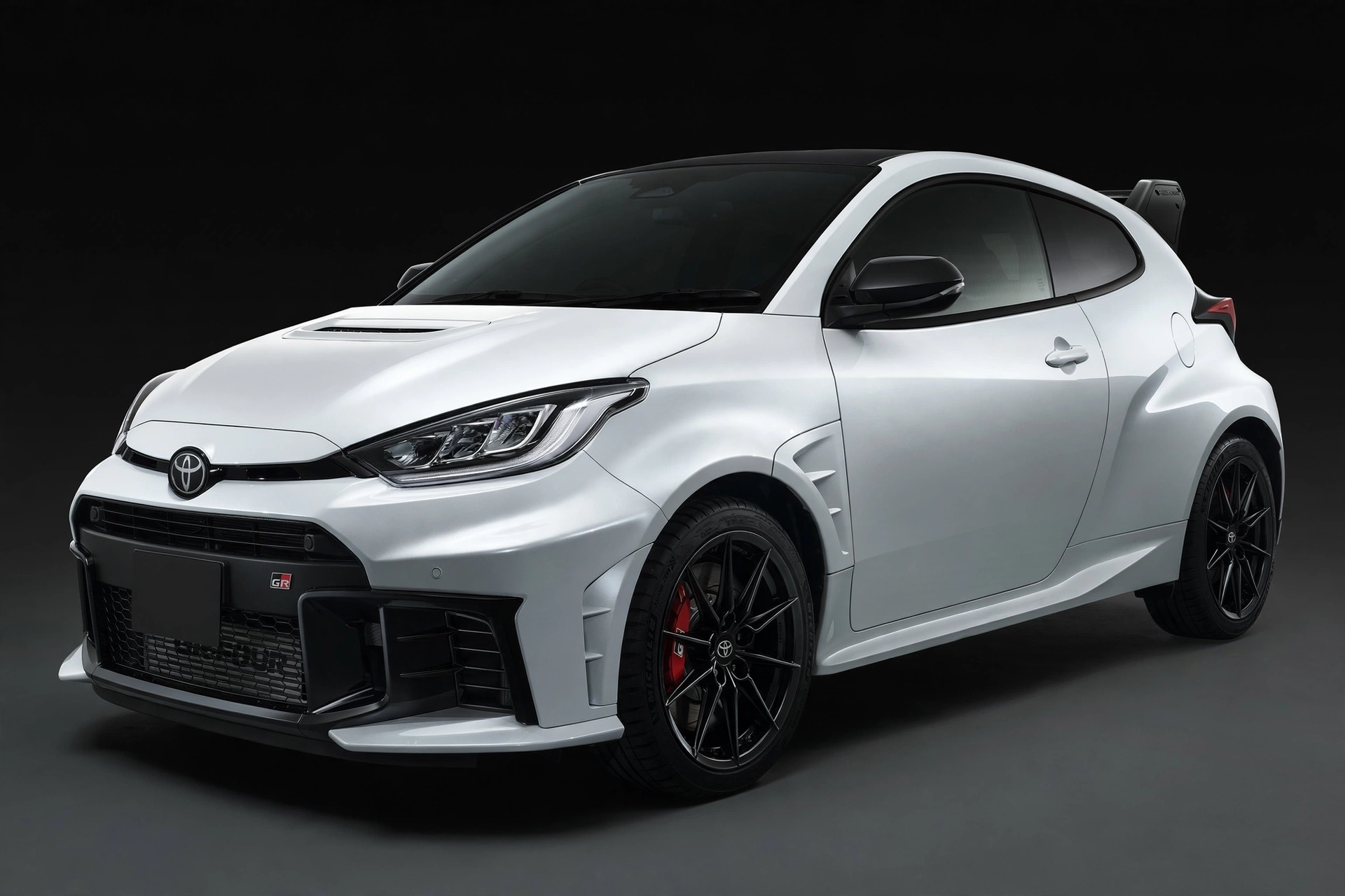 Toyota GR Yaris 2025, vista lateral del deportivo