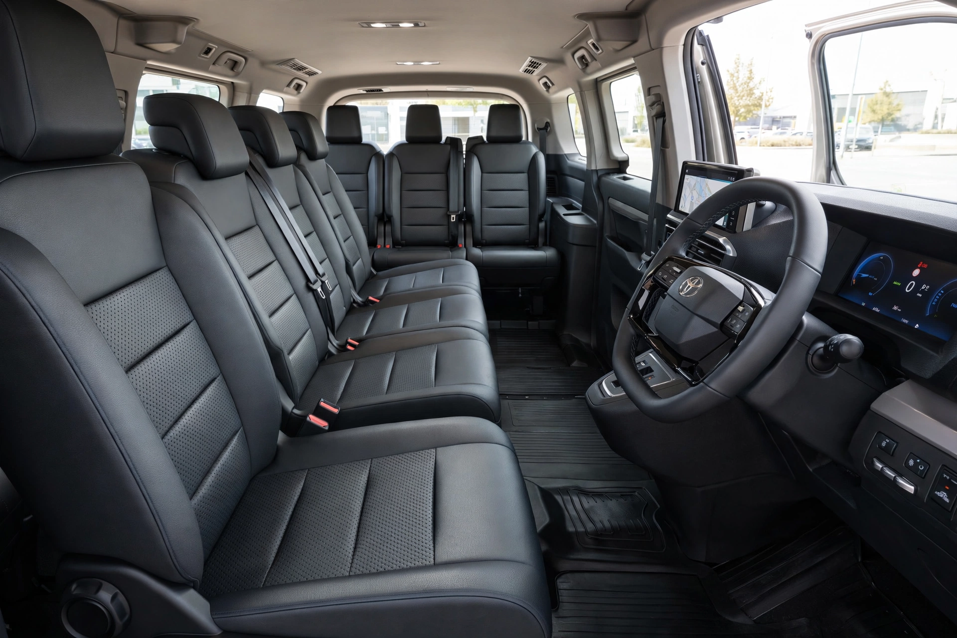 Interior del Toyota Proace Verso 2025 con 9 plazas