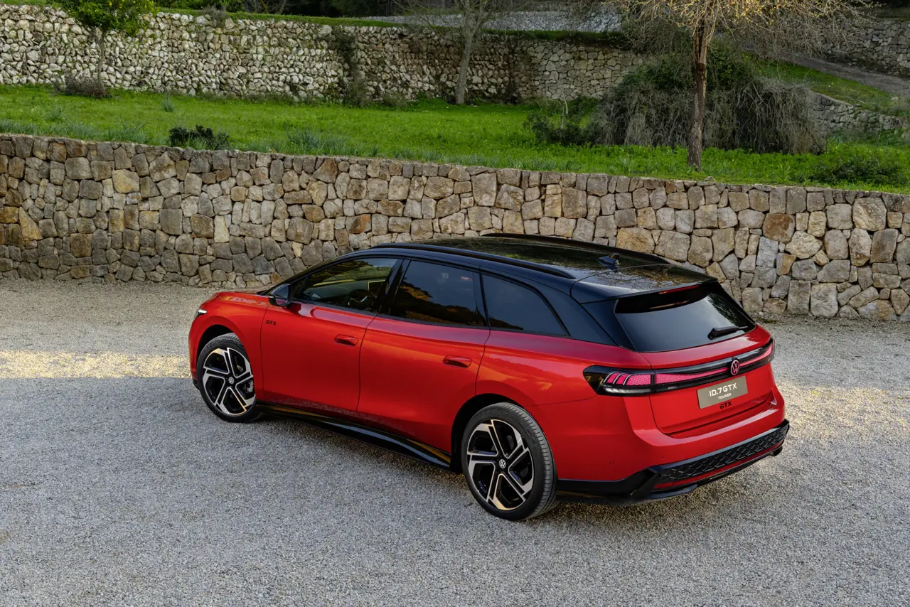 Volkswagen ID.7 GTX Tourer 2026, vista trasera