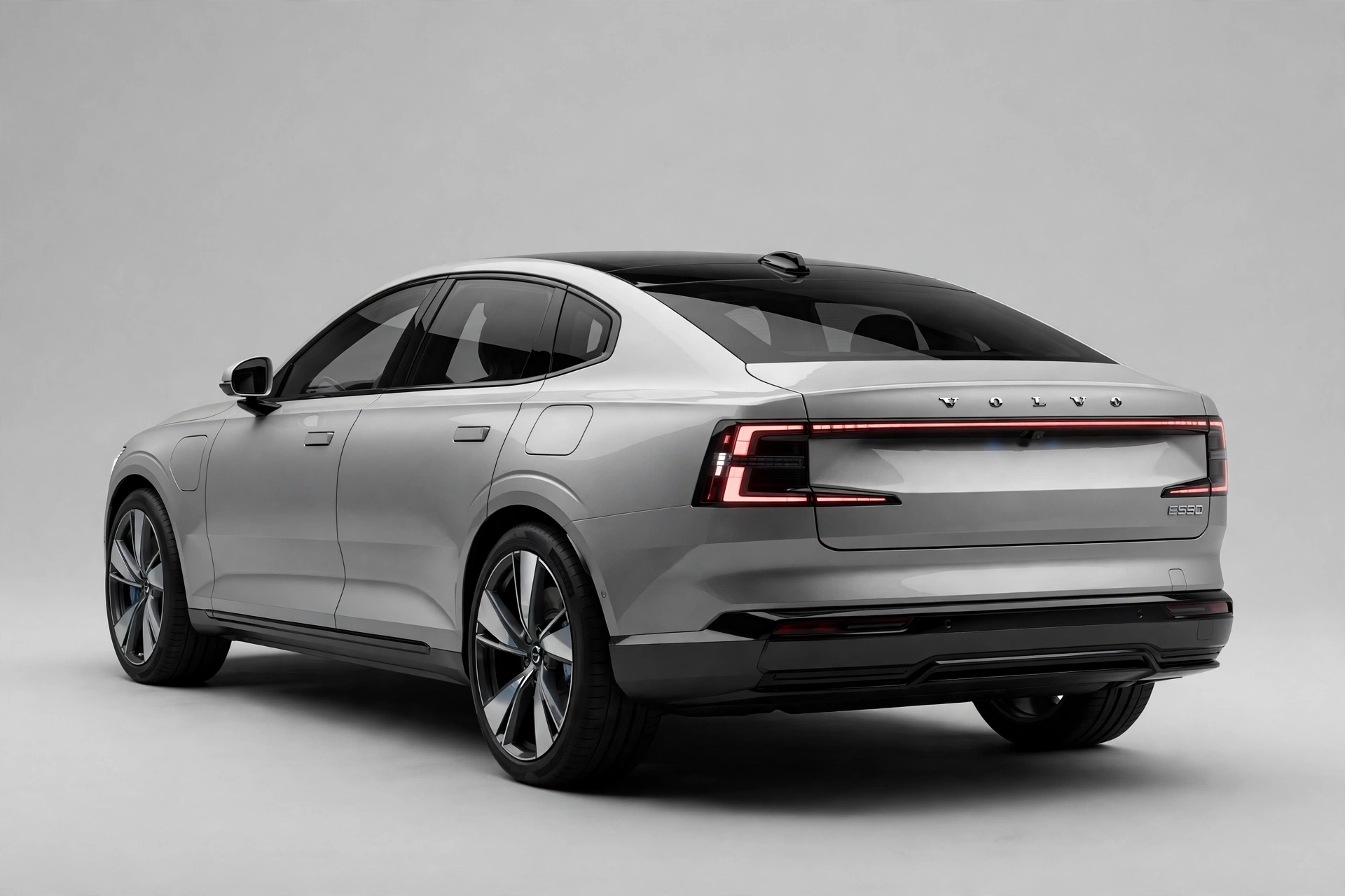 Volvo ES90, trasera con portón de gran apertura