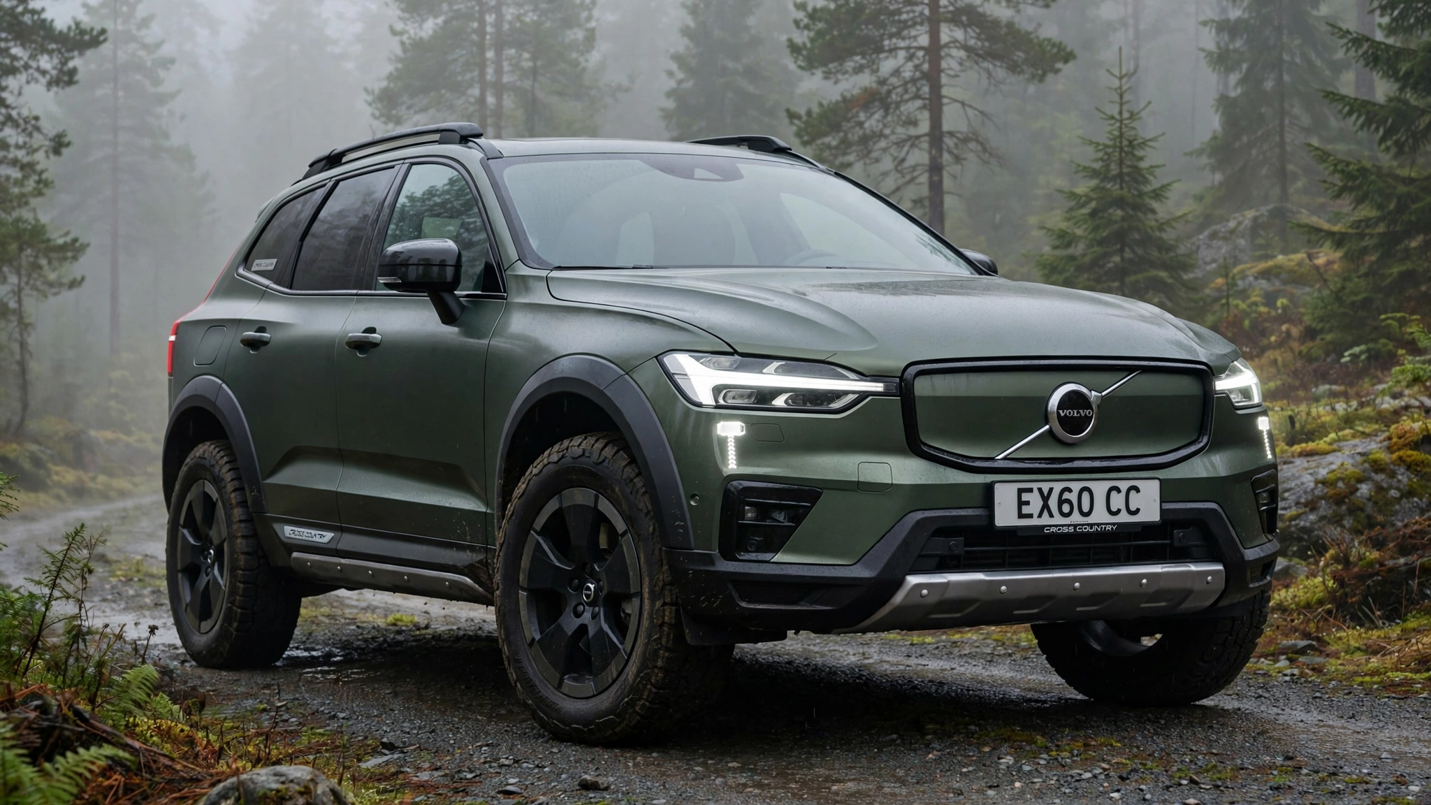 Volvo EX60 Cross Country en pista forestal
