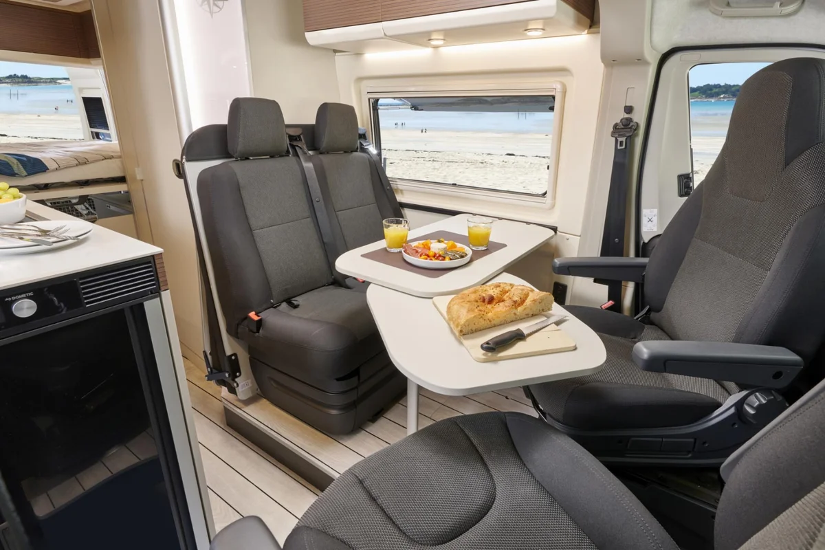 Interior oficial del Westfalia Columbus 600 D 2026