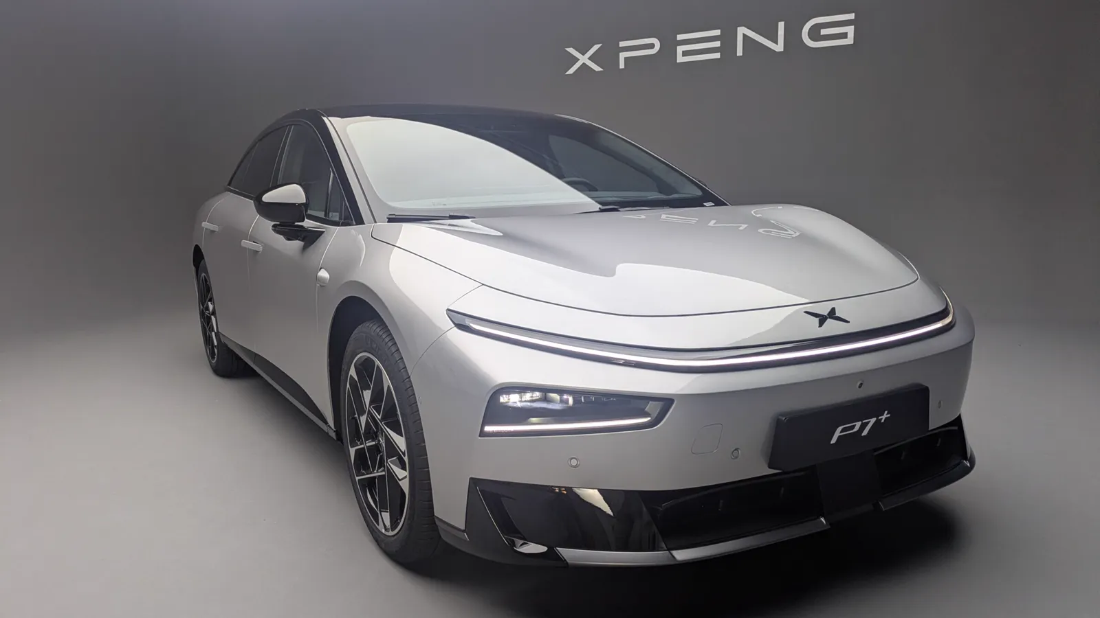 Foto oficial del XPeng P7+